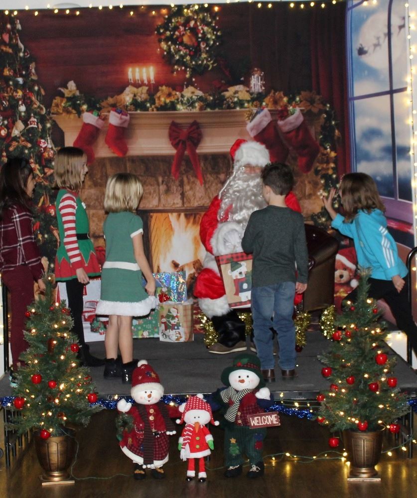 Children Listening to Santa (JPEG)